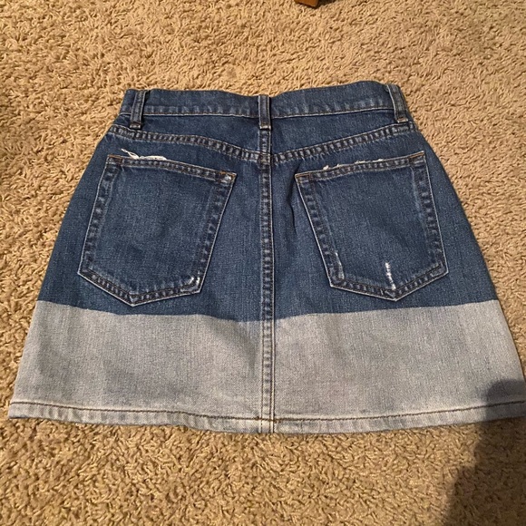 Reformation denim skirt two toned - Picture 2 of 2